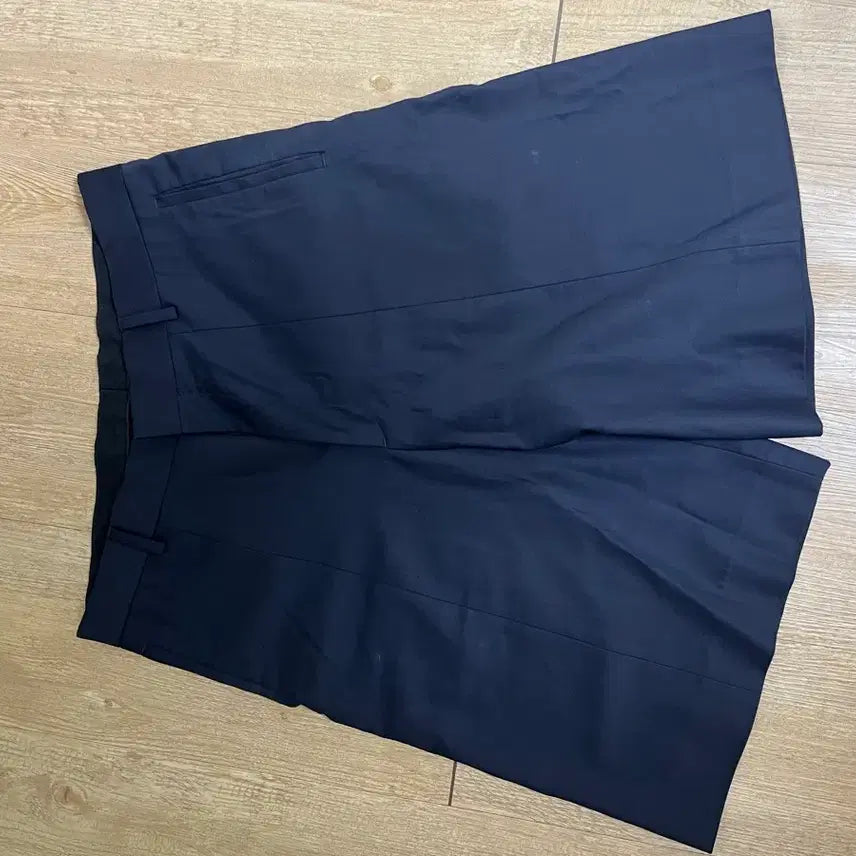 [BUNJANG] COS Wool Blend Trouser Bermuda Pants / Cos 코스 울블렌드 트라우저 버뮤다 팬츠