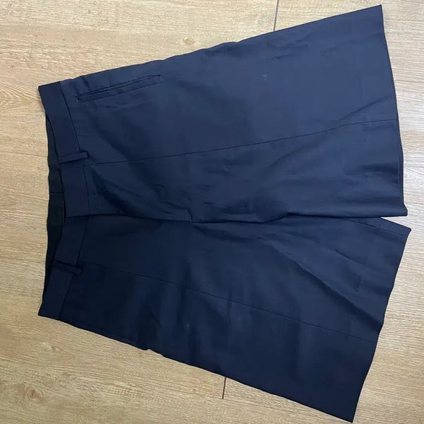 [BUNJANG] COS Wool Blend Trouser Bermuda Pants / Cos 코스 울블렌드 트라우저 버뮤다 팬츠