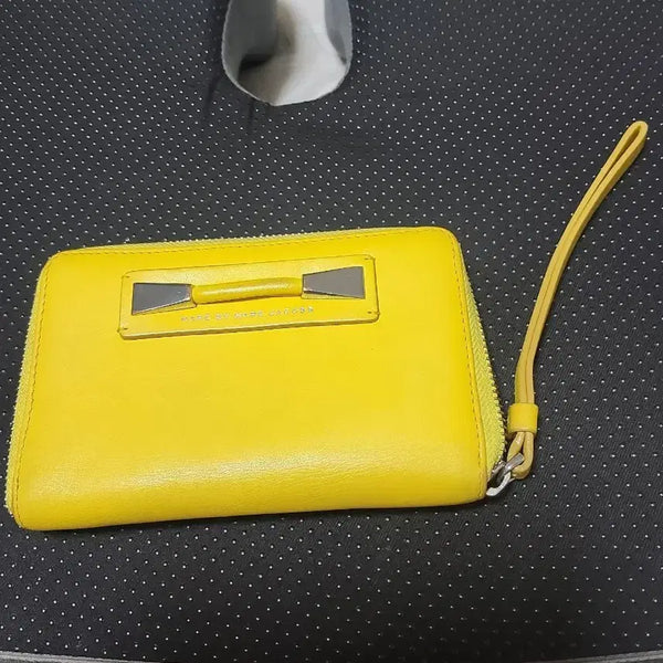 [BUNJANG] Marc Jacobs Yellow Long Wallet with Strap / 마크제이콥스 장지갑 옐로우