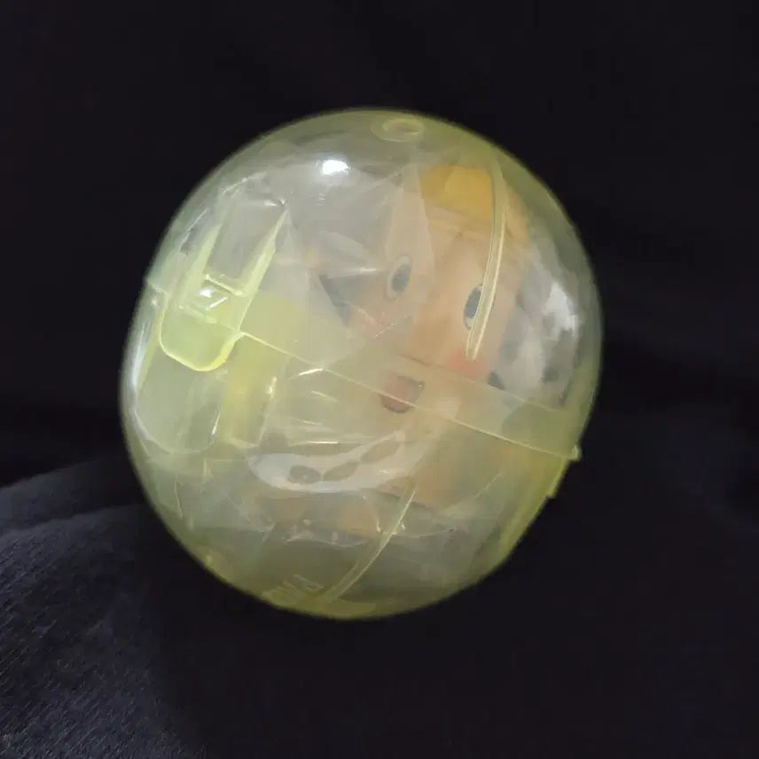 [BUNJANG] Black Crayon Gacha Yellow (Sealed) / 미개봉 까만크레파스 가챠 노랑이