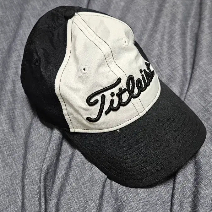[BUNJANG] Titleist Two-Tone Black White Ball Cap / 타이틀리스트 투톤 블랙 화이트 볼캡