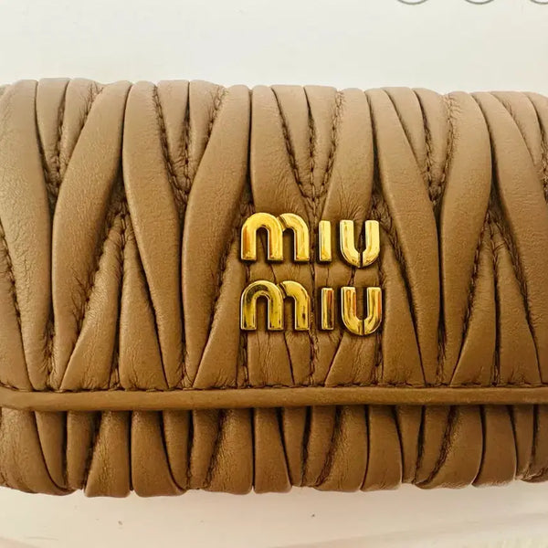 [BUNJANG] Miu Miu Matelassé Nappa Quilted Key Case / 미우미우 마테라세 나파 퀄팅 키 케이스