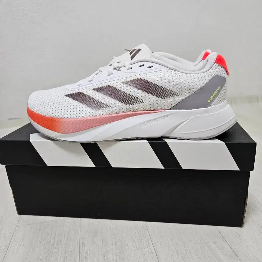 [BUNJANG] Adidas Duramo Running Shoes (White/Orange) - Sizes 265, 270 / 아디다스 러닝화.듀라모 265,270
