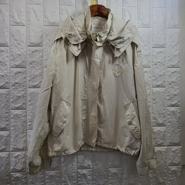 [BUNJANG] Brand Hooded Windbreaker Jacket Beige / [Brand] 후드 바람막이 자켓 베이지