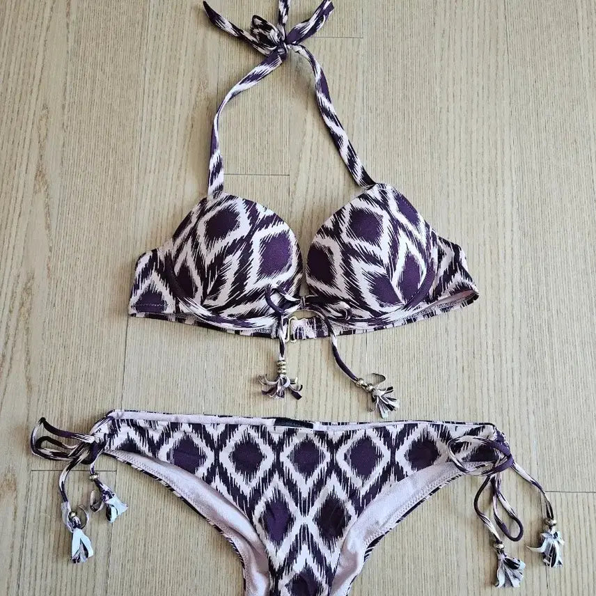 [BUNJANG] H&M Women's Purple Pattern Bikini Swimsuit (EUR 75A) / H&M 여성 비키니 수영복 퍼플 패턴(EUR75A)