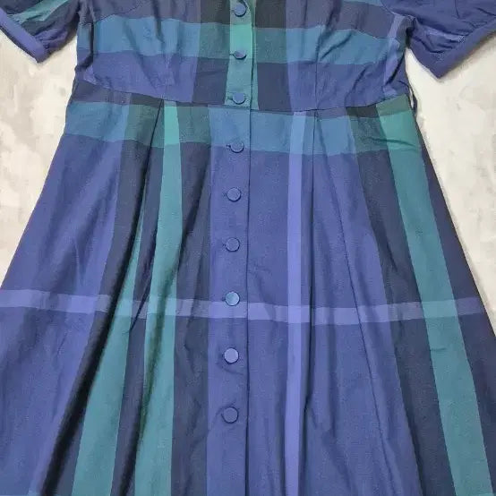 [BUNJANG] Liricoco Short-Sleeve Checkered Flare Dress / 체크 반팔 원피스
