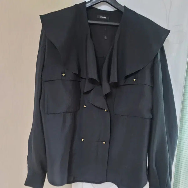 [BUNJANG] System Black Double Button Frill Blouse / 시스템 블랙 더블 버튼 프릴 블라우스 82