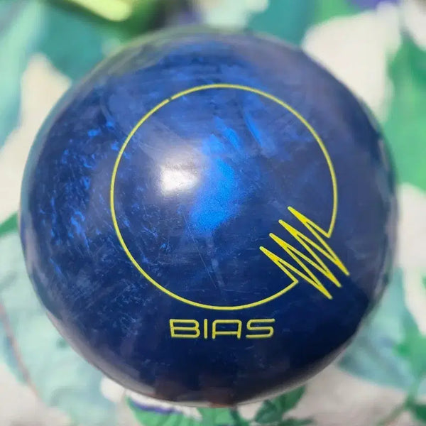 [BUNJANG] Quantum Bias Bowling Ball 14lb (Two-Piece) / 퀀텀 바이어스 볼링공 14p(투피스)