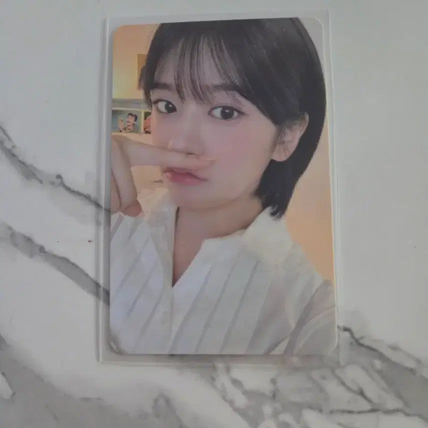 [BUNJANG] IVE Yujin 2024 Season's Greetings Photocard / 아이브 24시즌그리팅 유진
