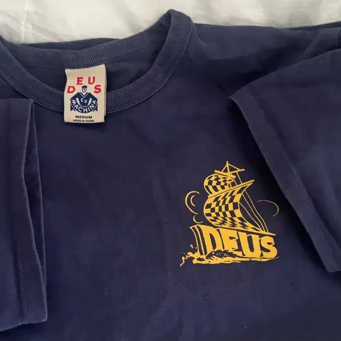[BUNJANG] Deus Ex Machina Milano Short Sleeve T-Shirt Navy M / 데우스 엑스 마키나 반팔티 네이비 밀라노 m