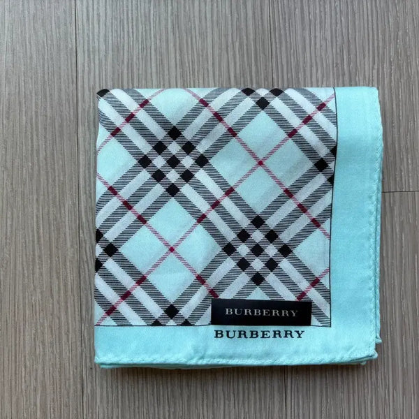 [BUNJANG] Burberry Petite Handkerchief / 버버리 쁘띠 손수건