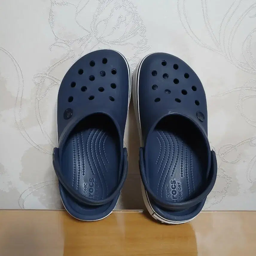[BUNJANG] Crocs Navy Crocband Slides / 무료배송) 크록스