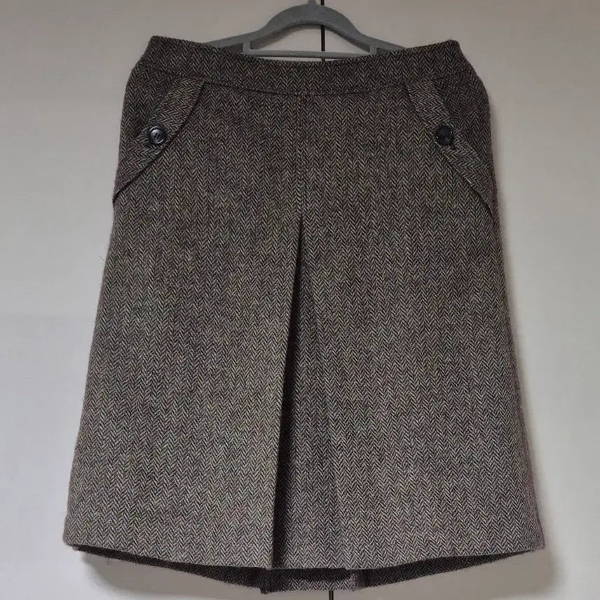 [BUNJANG] BCBG Herringbone A-Line Midi Skirt - Khaki Brown (Size 66) / @ BCBG / 헤링본 스커트/ Ws / 66 size / 카키브라운