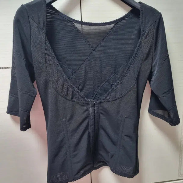 [BUNJANG] Aroma Life Posture Correction Short Sleeve Corset Top / 아로마라이프 자세교정 반팔니퍼