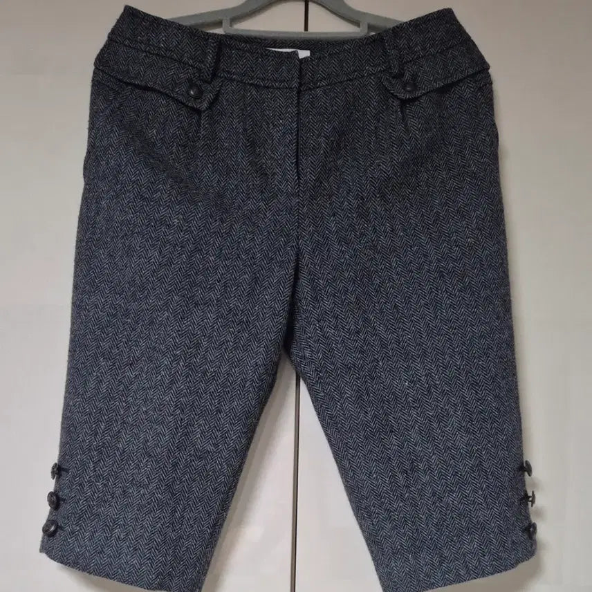 [BUNJANG] BCBG Herringbone Bermuda Shorts Black Size 55-66 / @ BCBG / 헤링본 반바지 / Ws / 55~66 size / 블랙