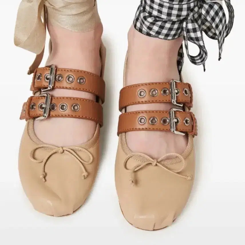 [BUNJANG] Miu Miu Shearling Fur Belted Ballerina Flat Shoes / 미우미우 스트랩 발레리나 플랫 슈즈