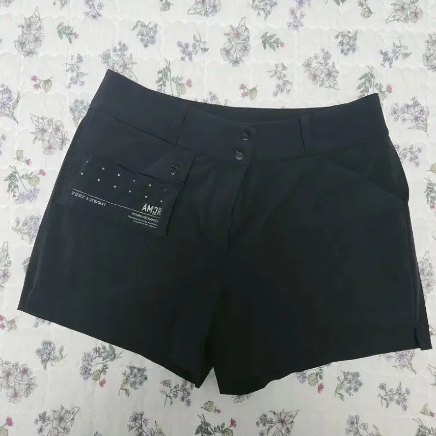 [BUNJANG] Amazingcree Women's Golf Shorts / 어메이징크리 여성 반바지