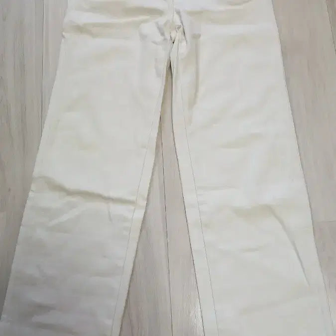 [BUNJANG] La Fiaf Women's Slim Fit Jeans - Bundle Set (2 pieces) / 여성의류 새상품 라삐아프 청바지 2장 일괄이에요