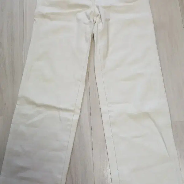 [BUNJANG] La Fiaf Women's Slim Fit Jeans - Bundle Set (2 pieces) / 여성의류 새상품 라삐아프 청바지 2장 일괄이에요