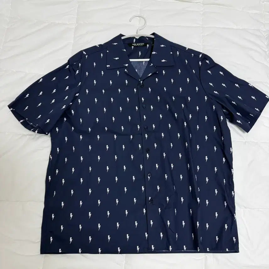 [BUNJANG] Neil Barrett Thunderbolt Print Hawaiian Short Sleeve Shirt XL / 닐바렛 썬더볼트 프린트 하와이안 반팔 셔츠 XL