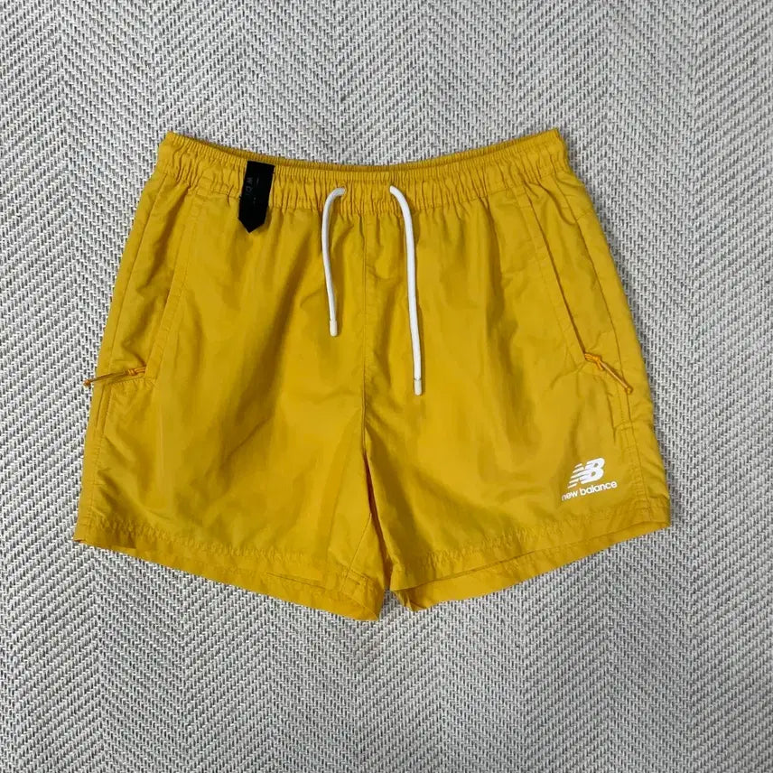 [BUNJANG] New Balance Yellow Women's Shorts Size S / 뉴발란스 옐로우 여성 반바지 S