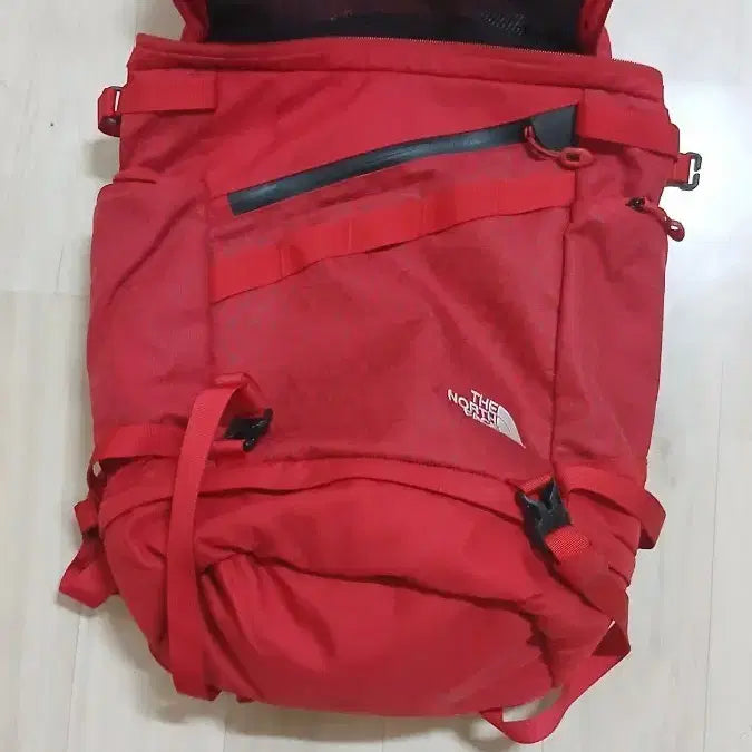 [BUNJANG] The North Face Multi-Purpose Backpack / 노스페이스 등산 베낭 가방겸 백팩 다용도 가방 남녀공용