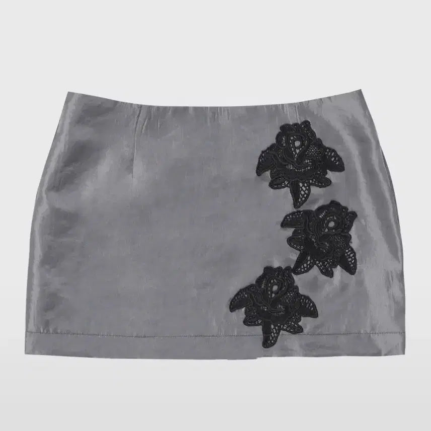 [BUNJANG] Three Times Rose Satin Mini Skirt / 달링유어배드 로즈 새틴 미니 스커트 | 쓰리타임즈 마뗑킴 비앰프롬