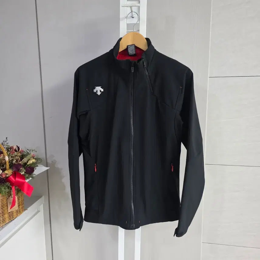[BUNJANG] Descente Training Jacket Black / 데상트 자켓 블랙