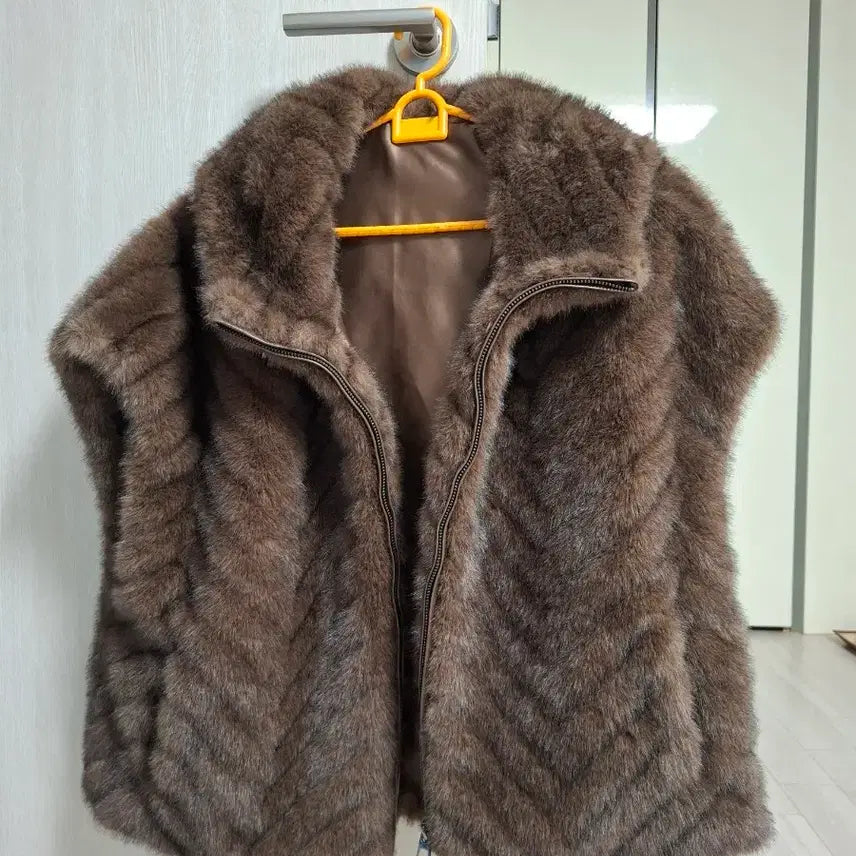 [BUNJANG] Miseenscene Mink Vest Brown / 미센스 밍크 베스트 (66) 브라운
