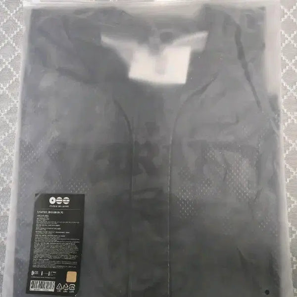 [BUNJANG] BTS Jungkook ARIRANG S/S Jersey Black M / BTS ARIRANG 아리랑 정국 JUNGKOOK S/S 저지 블랙 M 미개봉