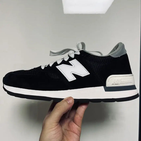 [BUNJANG] New Balance 990v1 Black Sneakers / 뉴발란스 990v1 블랙 260
