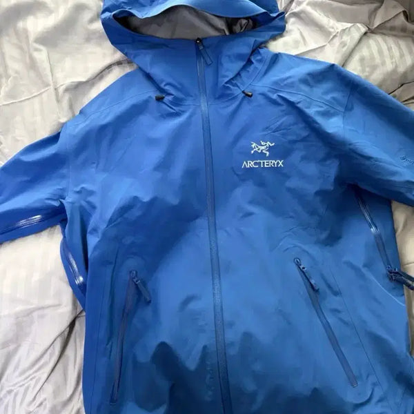 [BUNJANG] Arc'teryx Beta LT Jacket Vitality Blue - Size M / 아크테릭스 베타LT 바이탈리티 M사이즈