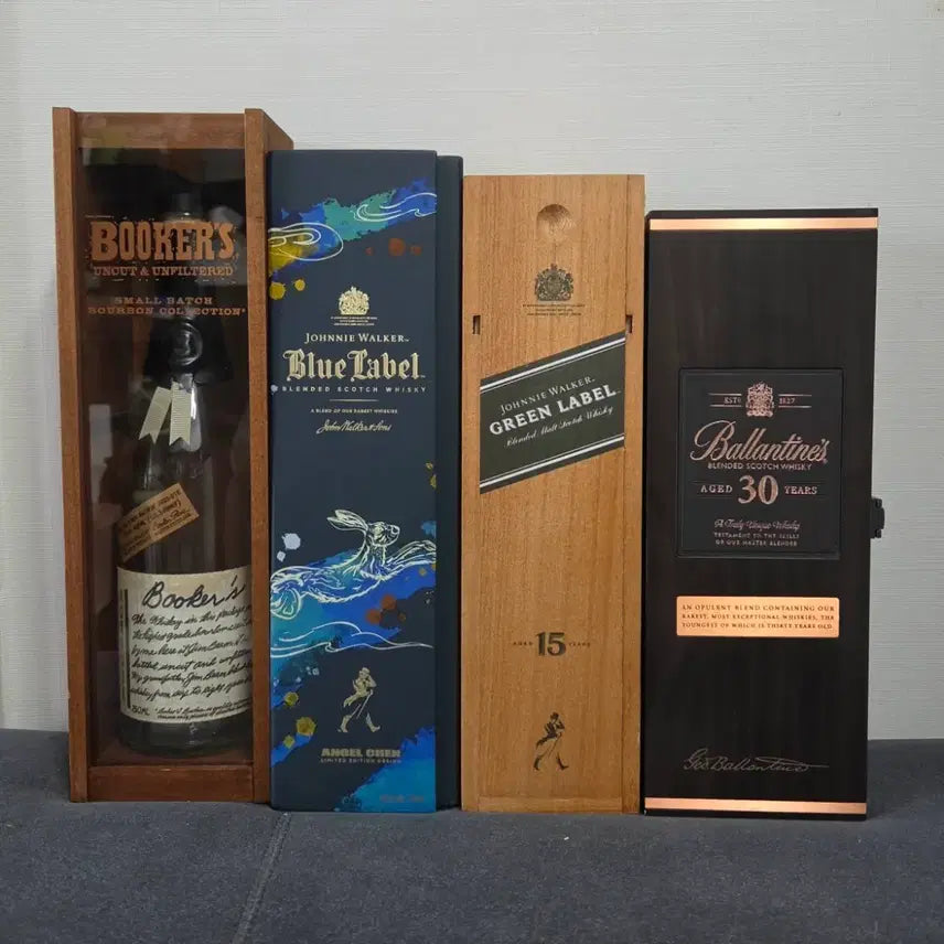 [BUNJANG] Booker's Bourbon, Johnnie Walker Blue Label, Green Label, Ballantine's 30 Year Old Whisky Empty Bottles / 부커스 버번 위스키 조니워커 블루 라벨/그린 라벨 발렌타인 30년산 위스키 공병