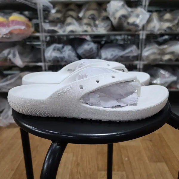 [BUNJANG] Crocs Classic Flip V2 Sandals / [크록스] 클래식 플립 v2 [240/270/280] [209402-100]