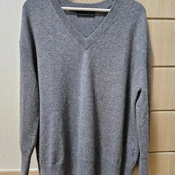 [BUNJANG] Zara Wool V-Neck Knit Sweater - Size S / ZARA 울 브이넥 니트