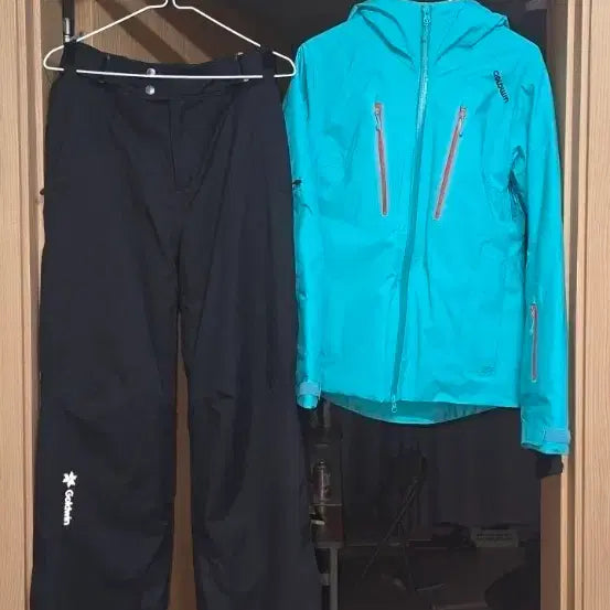 [BUNJANG] Goldwin Ski Suit Set (155-165cm) / 골드윈 스키복 (155~165cm)