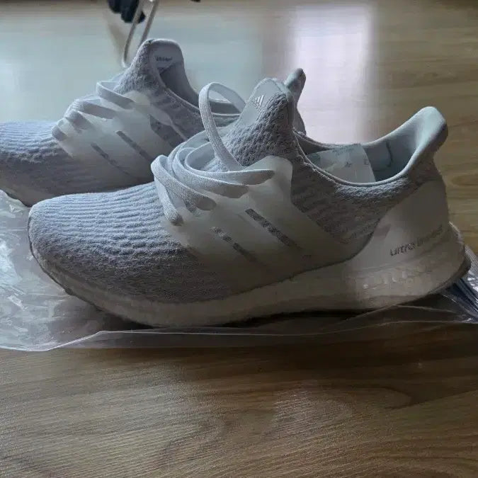 [BUNJANG] Adidas Ultra Boost White Running Shoes / 아디다스 울트라 부스트