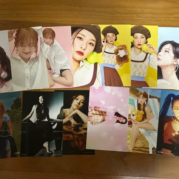 [BUNJANG] Red Velvet Seulgi Official Goods 4x6 Photo Set / [판매] 레드벨벳 슬기 공굿 4x6 인화사진 18장 일괄 양도