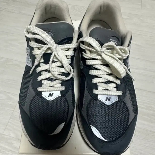[BUNJANG] New Balance 2002R Navy/Grey US 7.5 / 뉴발란스 2002R 네이비/그레이 255 (정품 급쳐해요)