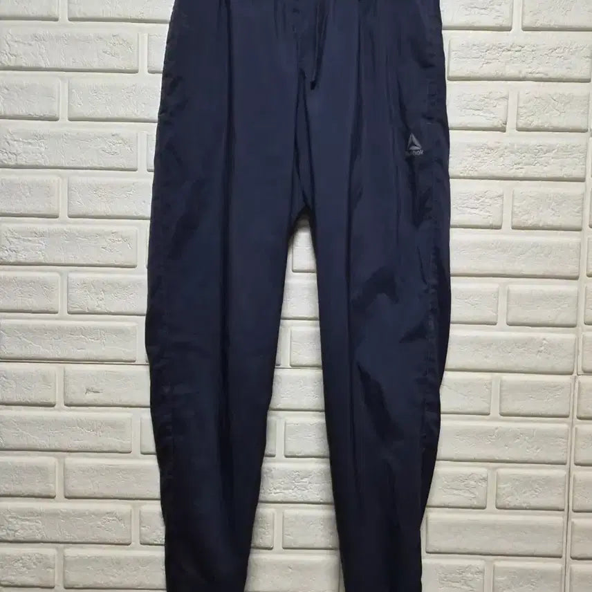 [BUNJANG] Reebok Training Pants (Size 30-31) / 30~31 리복 트레이닝 츄리닝 바지