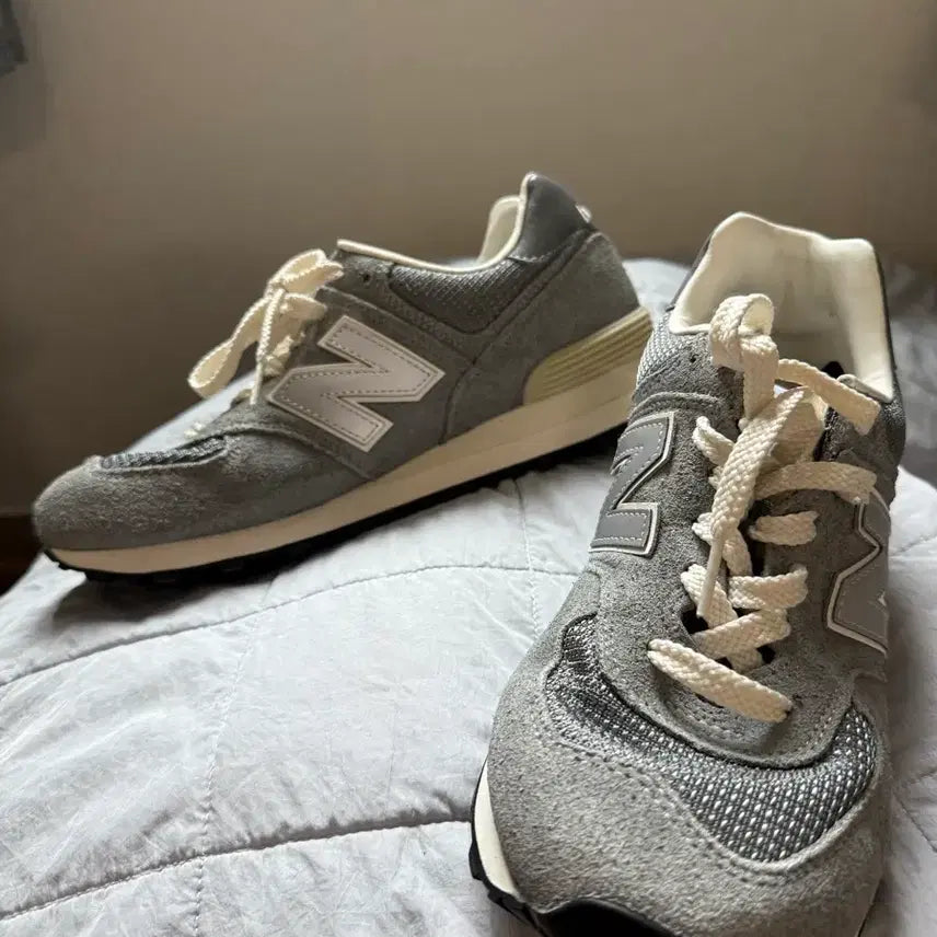 [BUNJANG] New Balance 574 Grey Sneakers (Size 265) / 뉴발란스 574 그레이 [265]