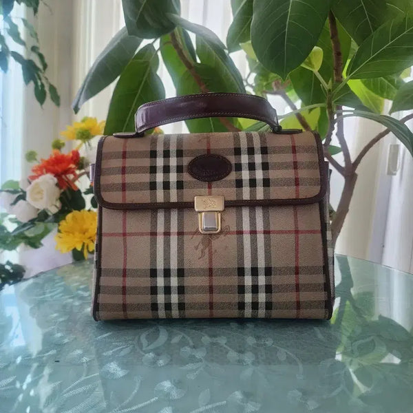 [BUNJANG] Burberry Nova Check Lock Button Tote Bag / 정품)버버리 노바체크 락버튼 토트백