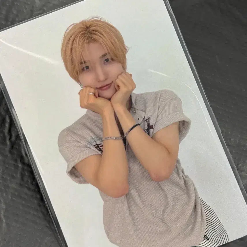 [BUNJANG] Nowz Yeonwoo Achilles Fanphotocard / 나우즈 연우 아킬레스 미팬 포카