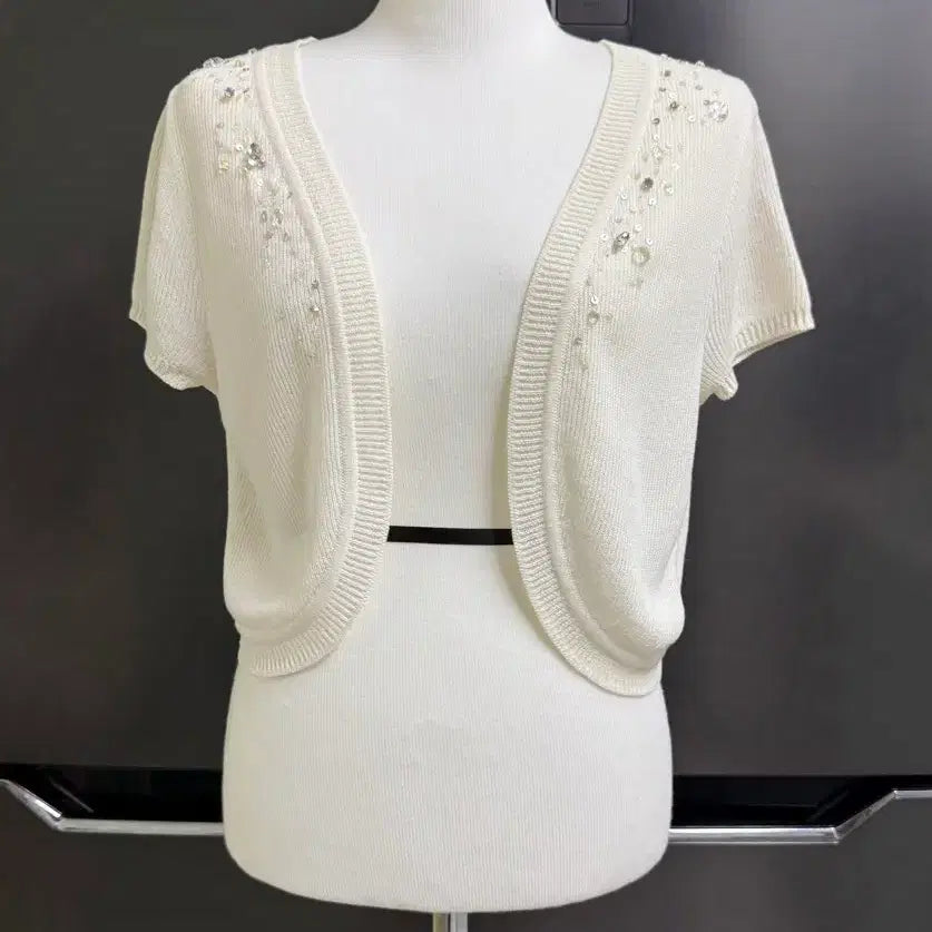 [BUNJANG] System White Beaded Knit Bolero / 한섬)SYSTEM 시스템 화이트 비즈 니트 볼레로