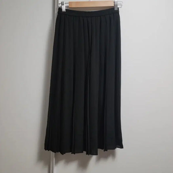 [BUNJANG] Uniqlo Black Pleated Long Skirt (Size S) / 유니클로 블랙 플리츠 롱 스커트 S