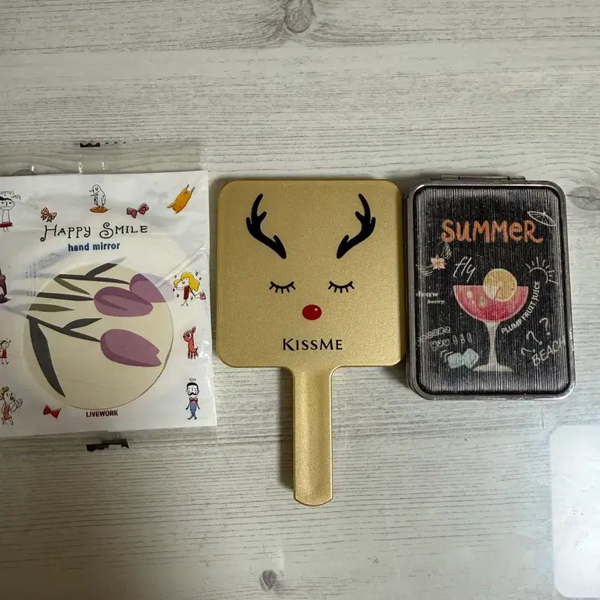 [BUNJANG] Bundle Set Hand Mirrors (Kiss Me Included) / 손거울 일괄 (kiss me 포함)