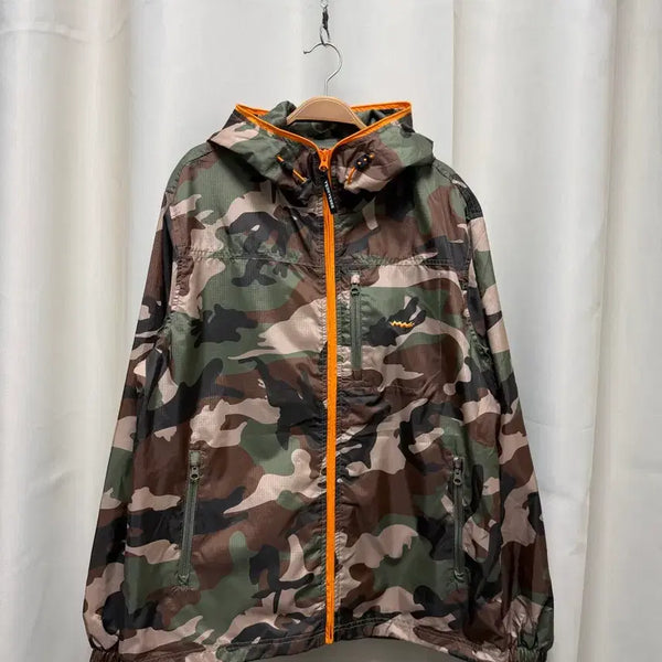 [BUNJANG] Yeseyesee Woodland Camo Windbreaker / Yeseyesee 예스아이씨 우드랜드 카모 윈드브레이커