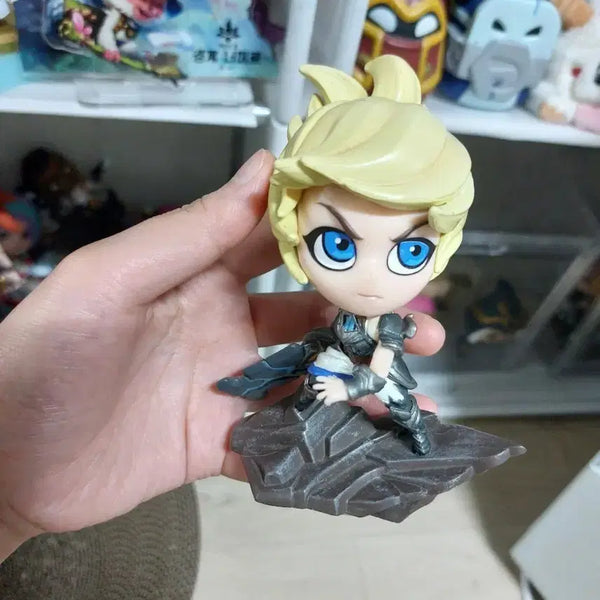 [BUNJANG] League of Legends Riven Figure / 리그 오브 레전드 리븐 피규어