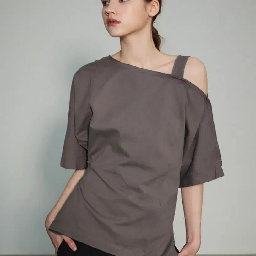 [BUNJANG] One Shoulder T-Shirt / 원숄더 티셔츠