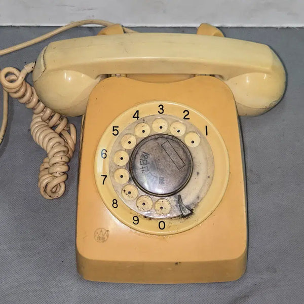 [BUNJANG] 1970s Yellow Ministry of Communications Rotary Phone / 70년대 노란색 체신부 전화기